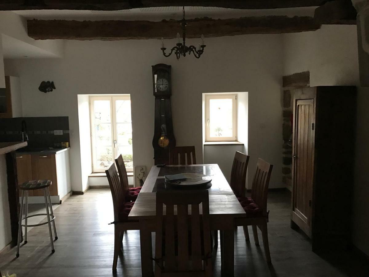 La Re-Naissance Villa Dinan Bagian luar foto
